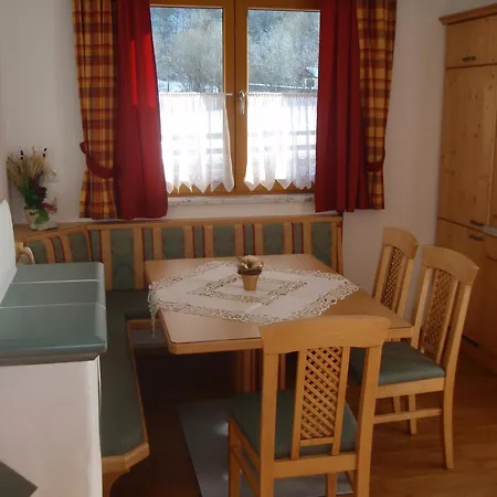 Flachauer Bergkristall Apartman *